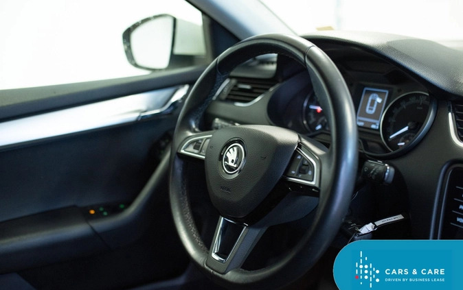 Skoda Octavia cena 46900 przebieg: 181251, rok produkcji 2020 z Ciechocinek małe 232